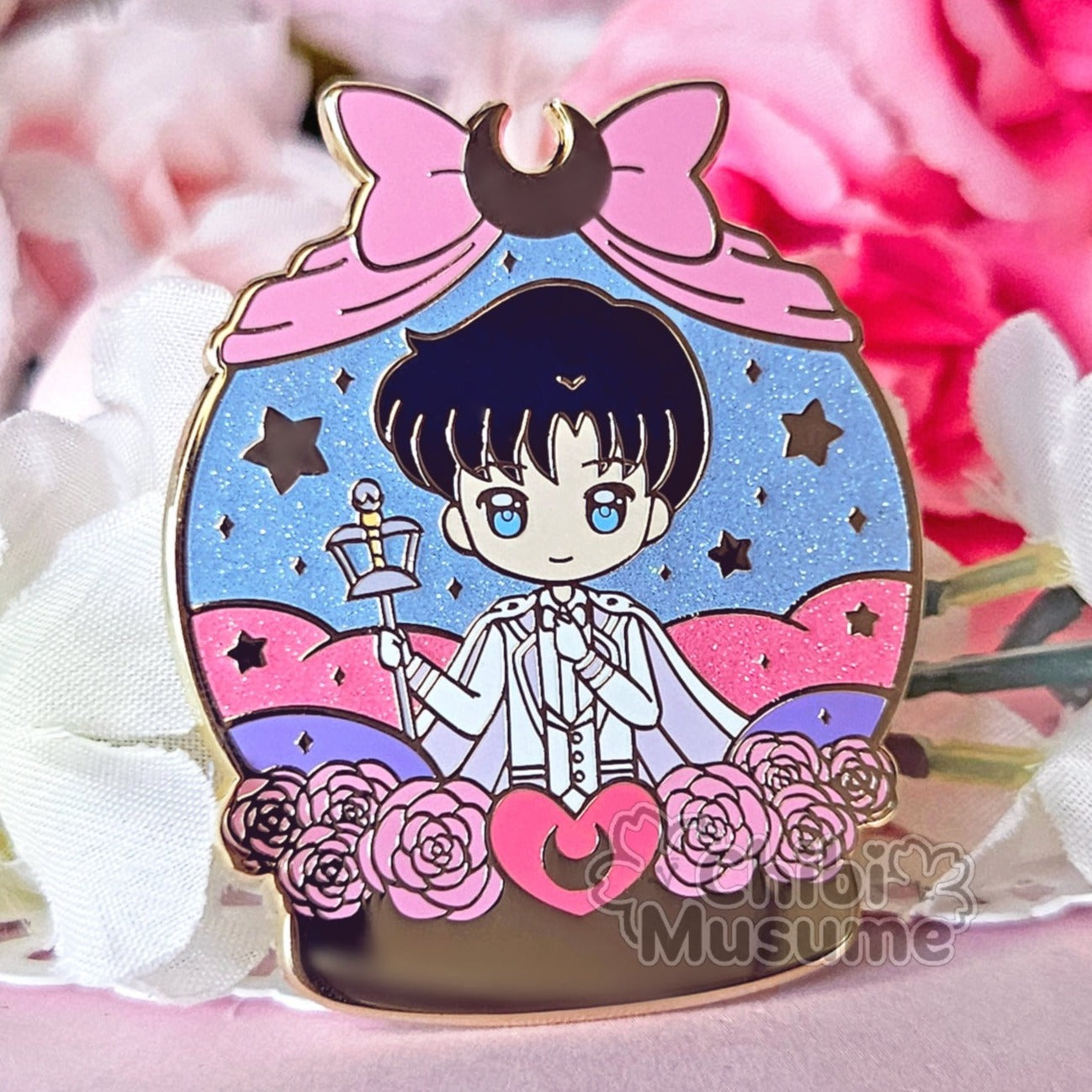 King Snow Globe Enamel Pin